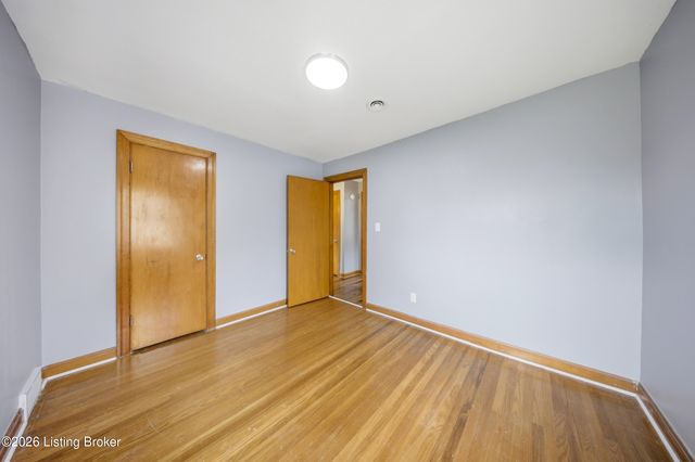 6412 South Dr, Louisville, KY 40272