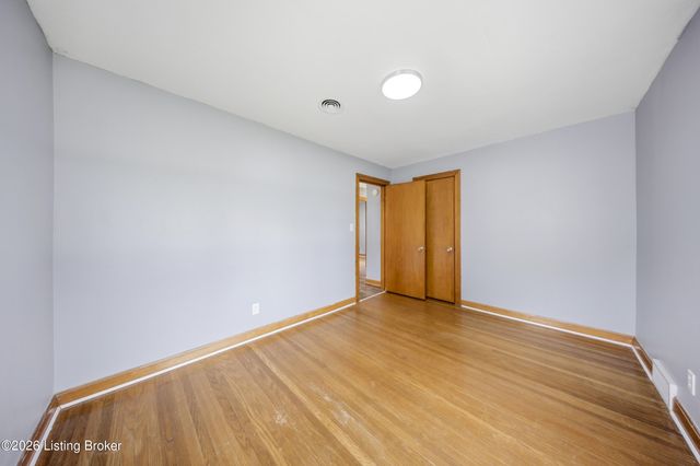 6412 South Dr, Louisville, KY 40272