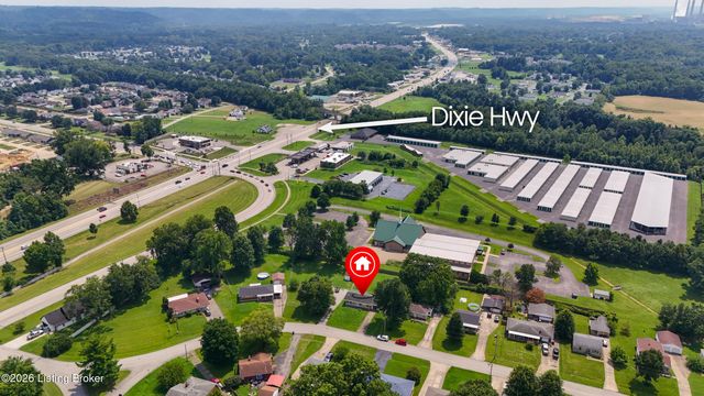 6412 South Dr, Louisville, KY 40272