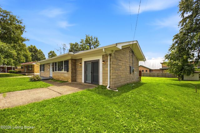 6412 South Dr, Louisville, KY 40272