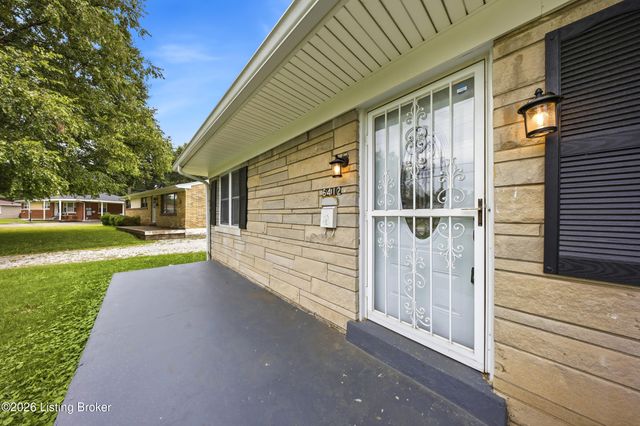 6412 South Dr, Louisville, KY 40272
