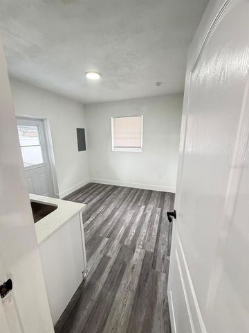 2534 W FERN STREET, Tampa, FL 33614
