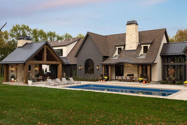 2295 Tamarack Drive, Medina, MN 55356