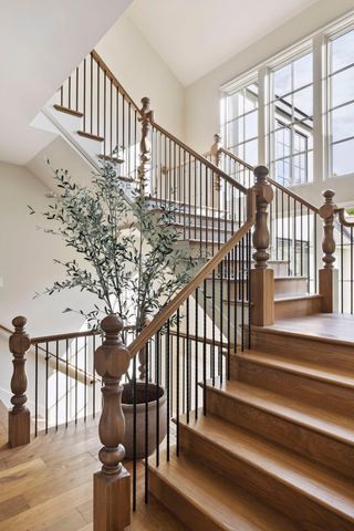 2295 Tamarack Drive, Medina, MN 55356