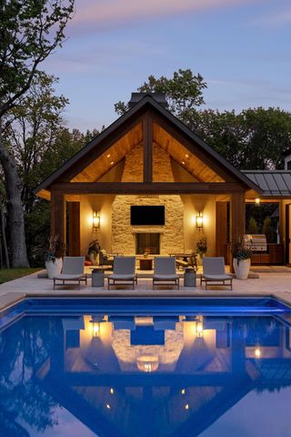 2295 Tamarack Drive, Medina, MN 55356
