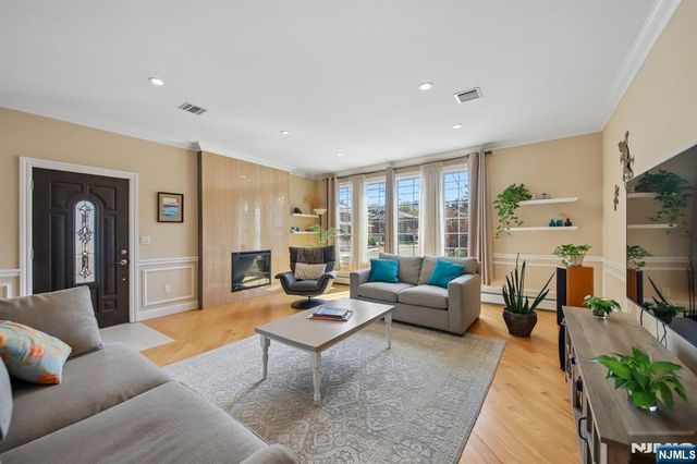 1547 13th Street, Fort Lee, NJ 07024