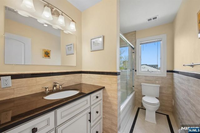 1547 13th Street, Fort Lee, NJ 07024