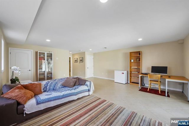 1547 13th Street, Fort Lee, NJ 07024