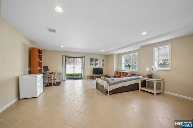 1547 13th Street, Fort Lee, NJ 07024