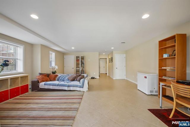 1547 13th Street, Fort Lee, NJ 07024