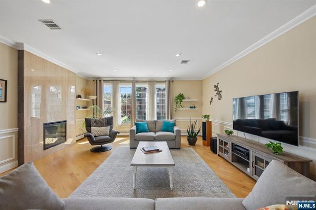 1547 13th Street, Fort Lee, NJ 07024