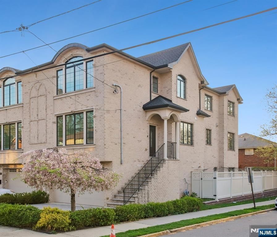 1547 13th Street, Fort Lee, NJ 07024