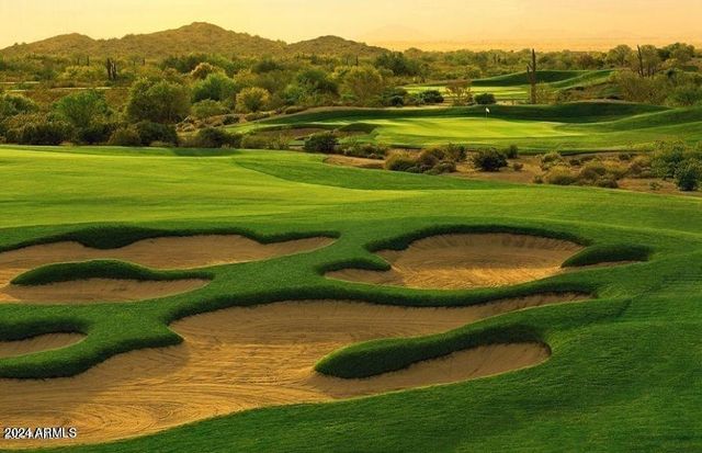 9233 S KRISTA Drive E, Goodyear, AZ 85338