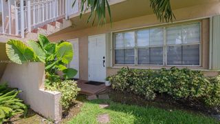 8580 NW 6th Ln 6-110, Miami, FL 33126