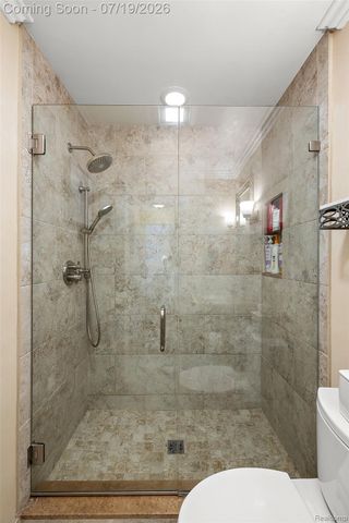 1370 Fieldway Drive, Bloomfield Charter Township, MI 48302