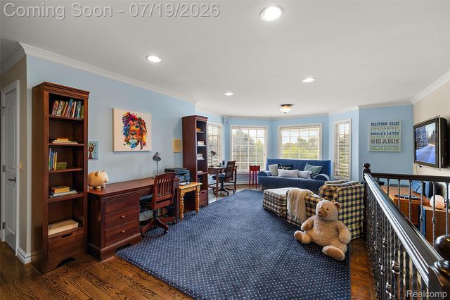 1370 Fieldway Drive, Bloomfield Charter Township, MI 48302