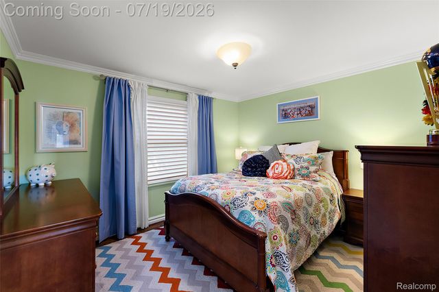 1370 Fieldway Drive, Bloomfield Charter Township, MI 48302