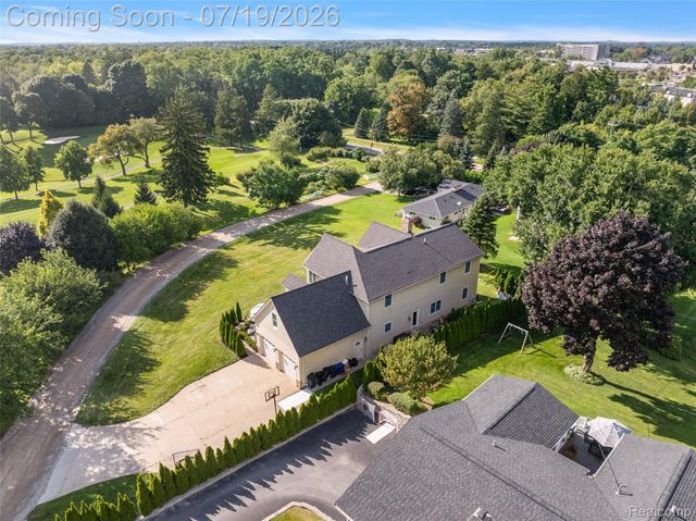 1370 Fieldway Drive, Bloomfield Charter Township, MI 48302