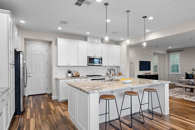 4120 Vittorio Drive, Roseville, CA 95661