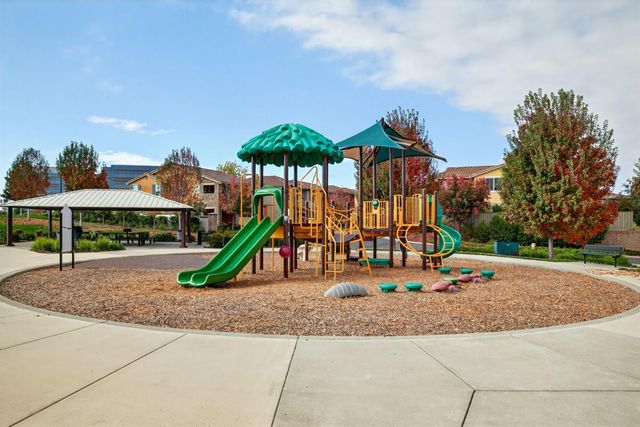 4120 Vittorio Drive, Roseville, CA 95661