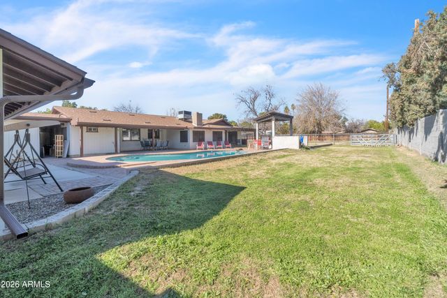 13201 N 64th Drive, Glendale, AZ 85304