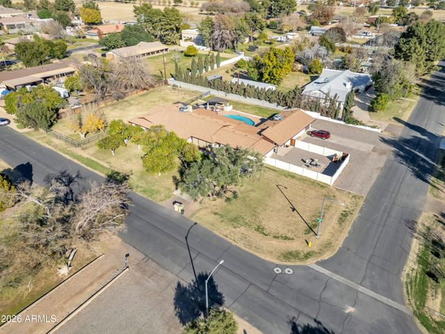 13201 N 64th Drive, Glendale, AZ 85304