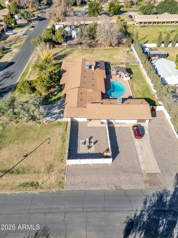 13201 N 64th Drive, Glendale, AZ 85304