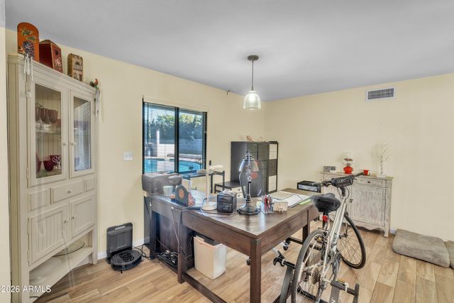 13201 N 64th Drive, Glendale, AZ 85304