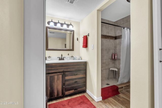 13201 N 64th Drive, Glendale, AZ 85304