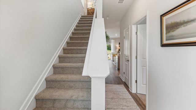 745 Ashbrook Drive, Lebanon, TN 37087