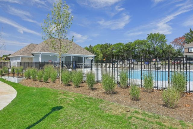 745 Ashbrook Drive, Lebanon, TN 37087