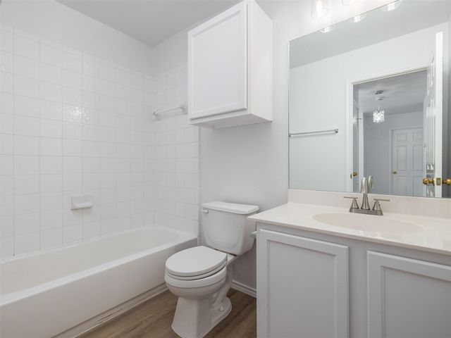 11816 Dave Silk DR, Austin, TX 78748