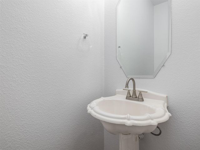 11816 Dave Silk DR, Austin, TX 78748