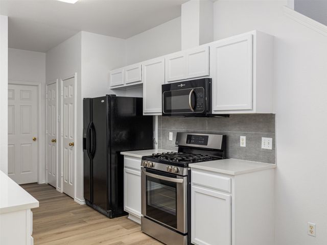 11816 Dave Silk DR, Austin, TX 78748
