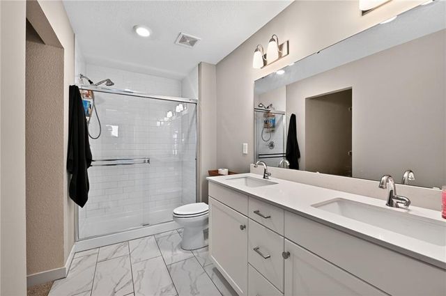 2202 SW Osage Drive, Lee's Summit, MO 64082