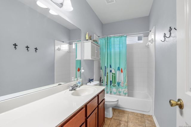 776 San Luis, New Braunfels, TX 78132