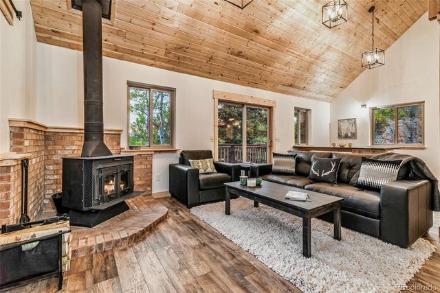 265 Bordenville Court, Jefferson, CO 80456