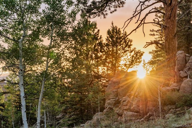 265 Bordenville Court, Jefferson, CO 80456