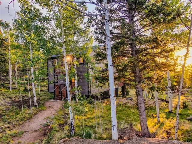 265 Bordenville Court, Jefferson, CO 80456