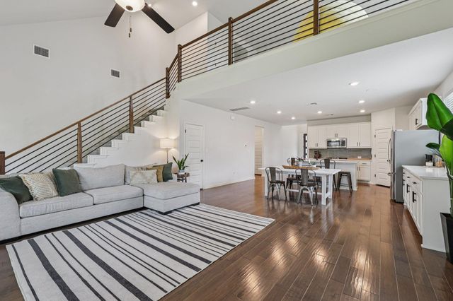 958 Pink Granite BLVD, Dripping Springs, TX 78620