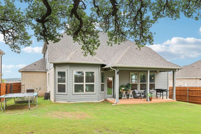 958 Pink Granite BLVD, Dripping Springs, TX 78620
