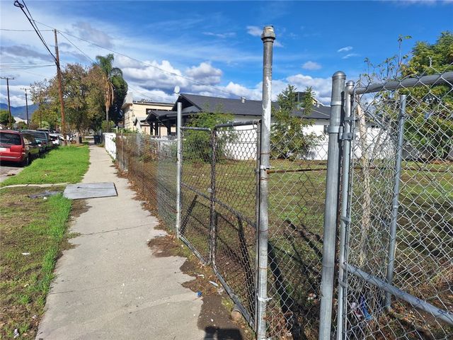 157 N J, San Bernardino, CA 92410