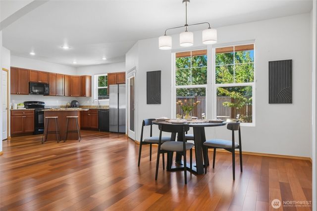 20267 Fortune Place NE, Poulsbo, WA 98370