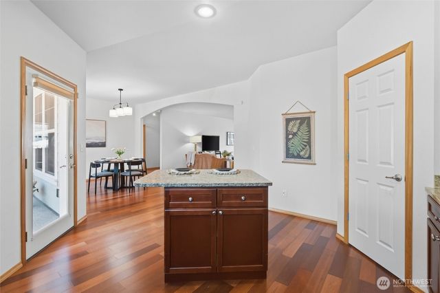20267 Fortune Place NE, Poulsbo, WA 98370