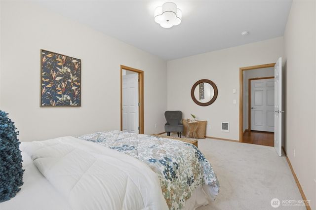 20267 Fortune Place NE, Poulsbo, WA 98370