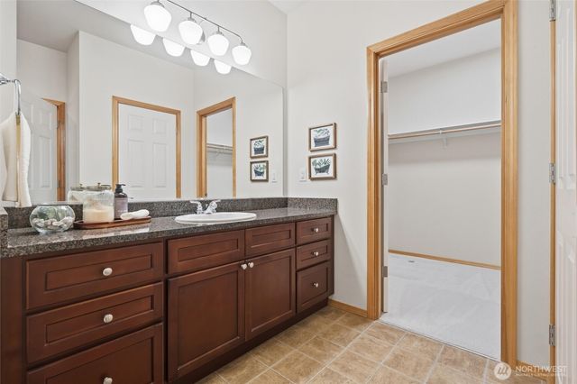 20267 Fortune Place NE, Poulsbo, WA 98370