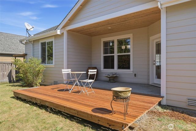 20267 Fortune Place NE, Poulsbo, WA 98370