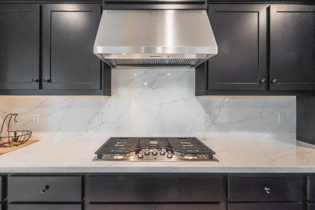 6141 E Peralta Way, Fresno, CA 93727