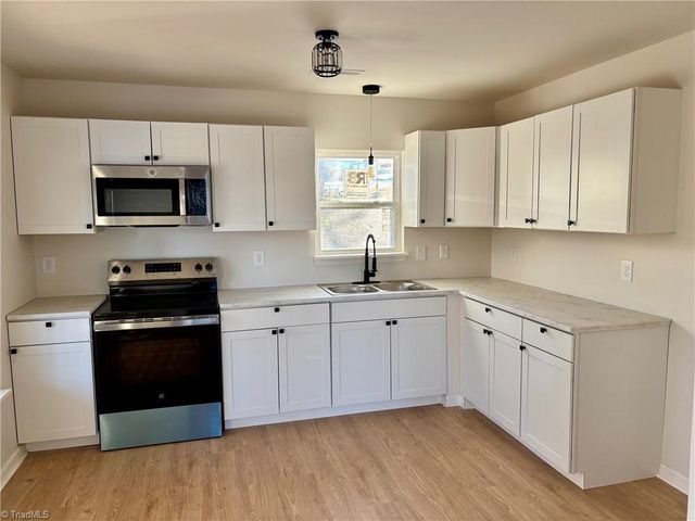 950 Hillsdale Street, Reidsville, NC 27320