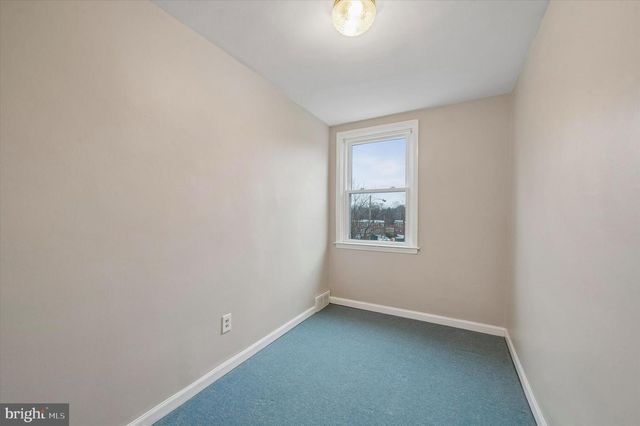 221 PARK DR, Glenolden, PA 19036